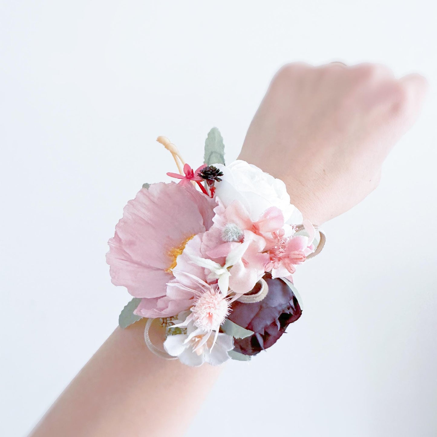 Dried Baby Pink Wildflower Pearl Bracelet Wrist Corsage Gift For Her Flower Girl, Bridesmaid Gift, Mom, Bridal Accessories, Prom Boutonniere