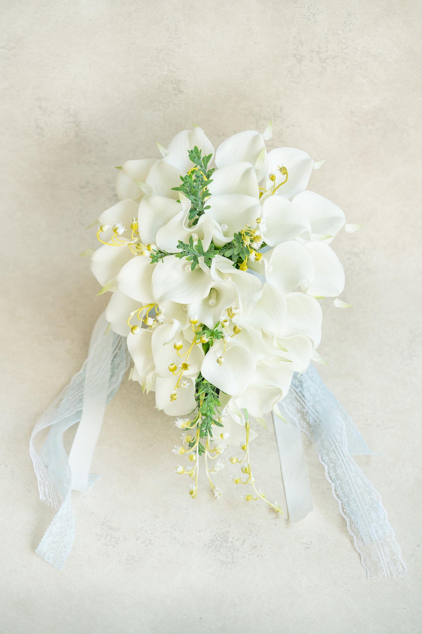 Ivory White Calla Lily Bouquet, Cascading Bridal Bouquet, Real Touch Calla Lily Teardrop Bouquet, Rustic Wedding Bridesmaids Bouquet