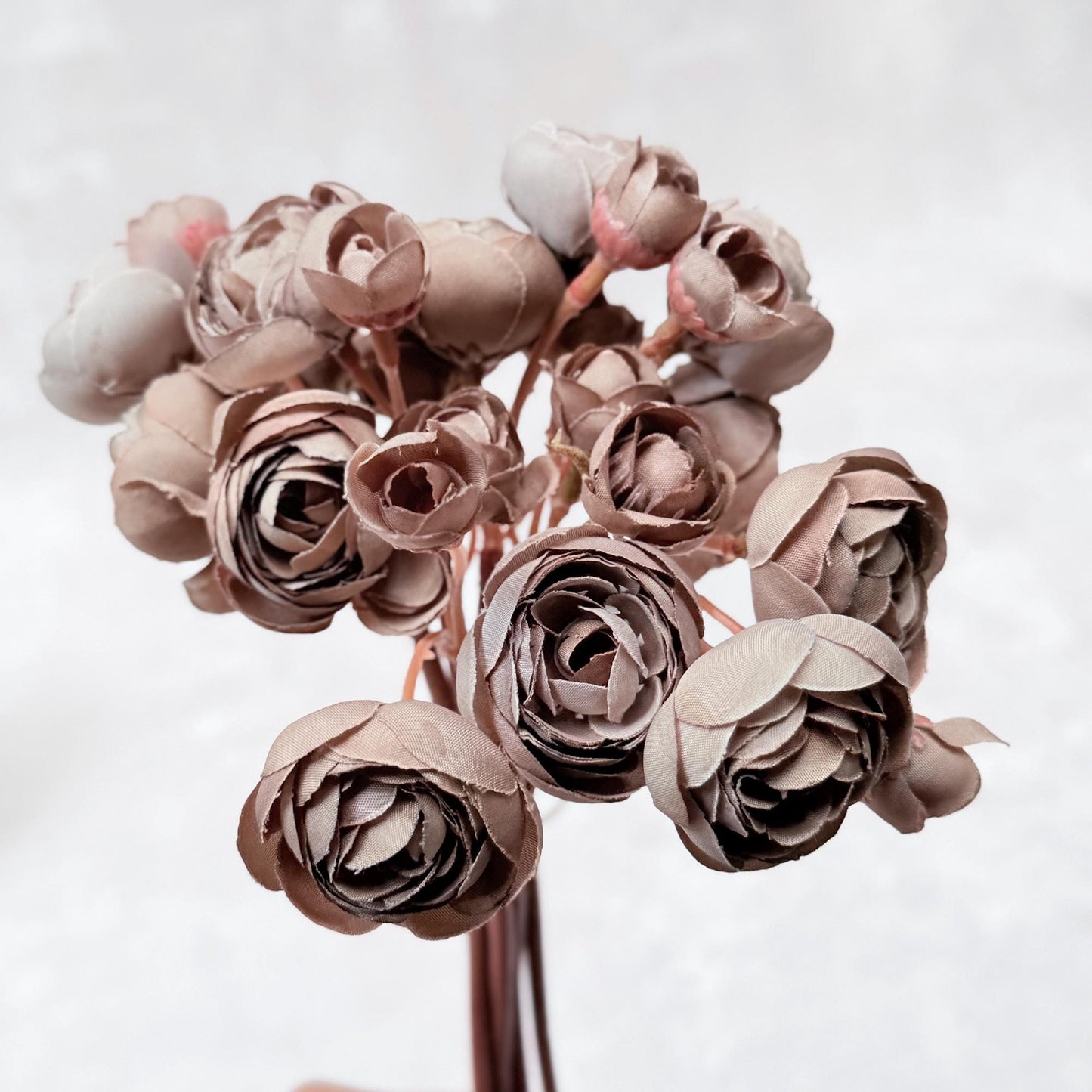 Brown Rose Stems β Faux Flower Bundle Perfect For DIY Wedding Bouquet, Wreath Design, Silk Ranunculus Centerpiece, Crafts & Arrangements