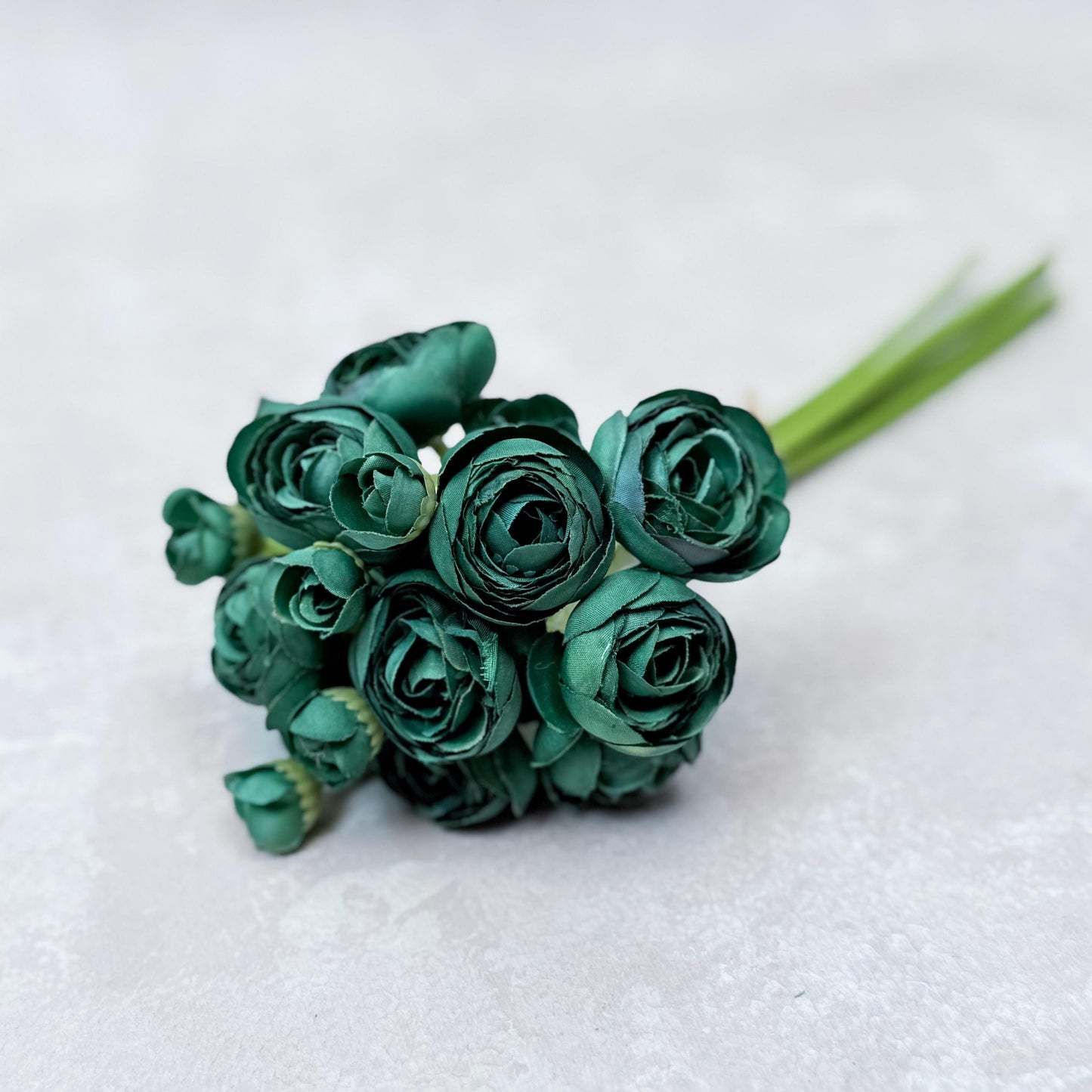 Vintage Green Rose Stems β Faux Flower Bundle Perfect For DIY Wedding Bouquet, Wreath, Silk Ranunculus Centerpiece, Crafts & Arrangements