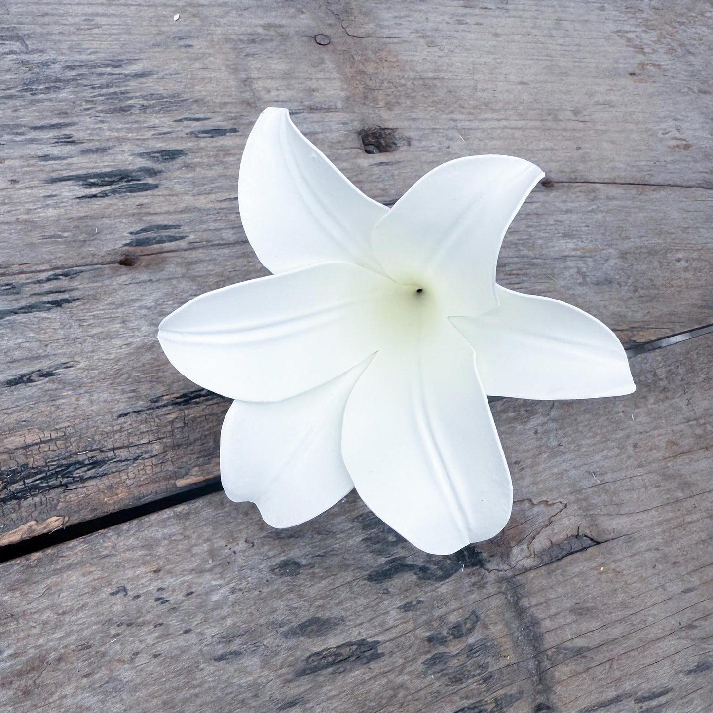 10PCS White EVA Lily Flower Hanging Decor β Eco-Friendly Flower Heads for Enchanted Garden Weddings, Christmas Tree Styling & Holiday Decor