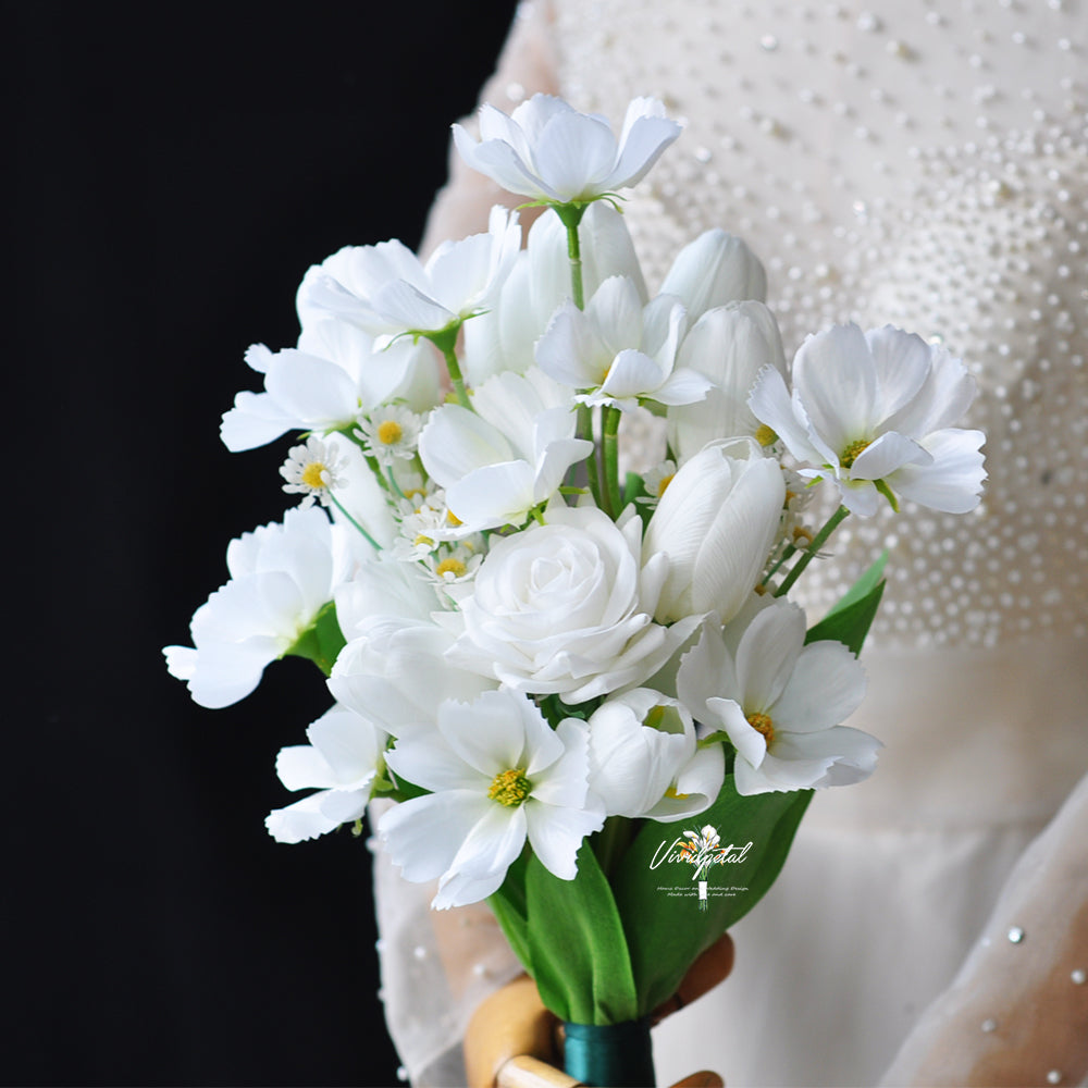 White tulip bouquet/real touch tulip bouquet/rose bouquet/rustic wedding bouquet/bridal bouquet/bridesmaids bouquet/flower girl bouquet