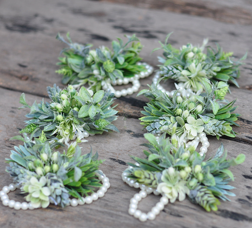 Foliage corsage/rustic grass corsage/mother corsage/spring wedding corsage/pearl bracelet corsage/full green corsage