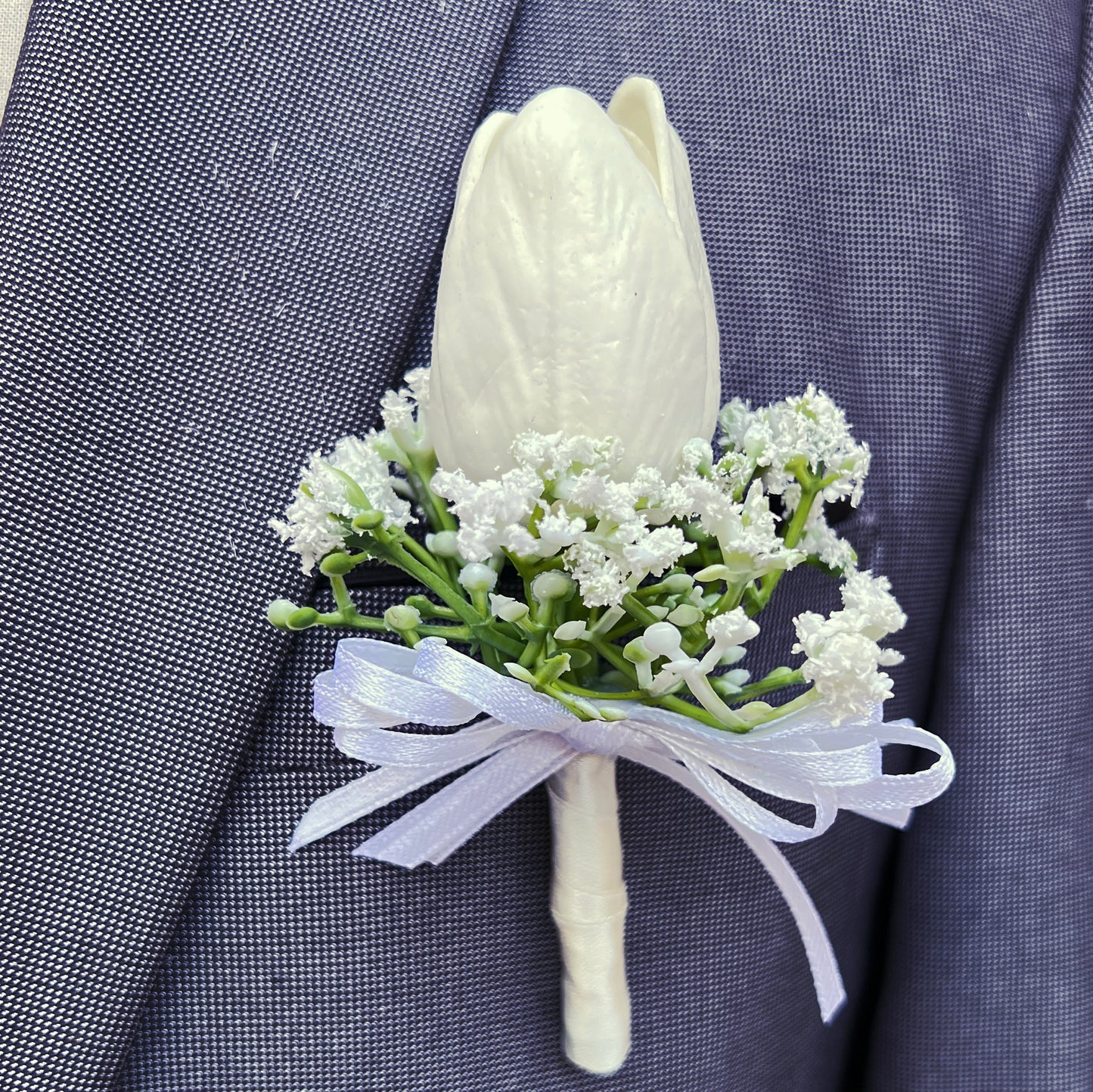 Wild Ivory white tulip bouquet/Babys breath bouquet /rustic tulip bouquet/Tulip bridal bouquet/Bridesmaids tulip bouquet/tulip boutonniere