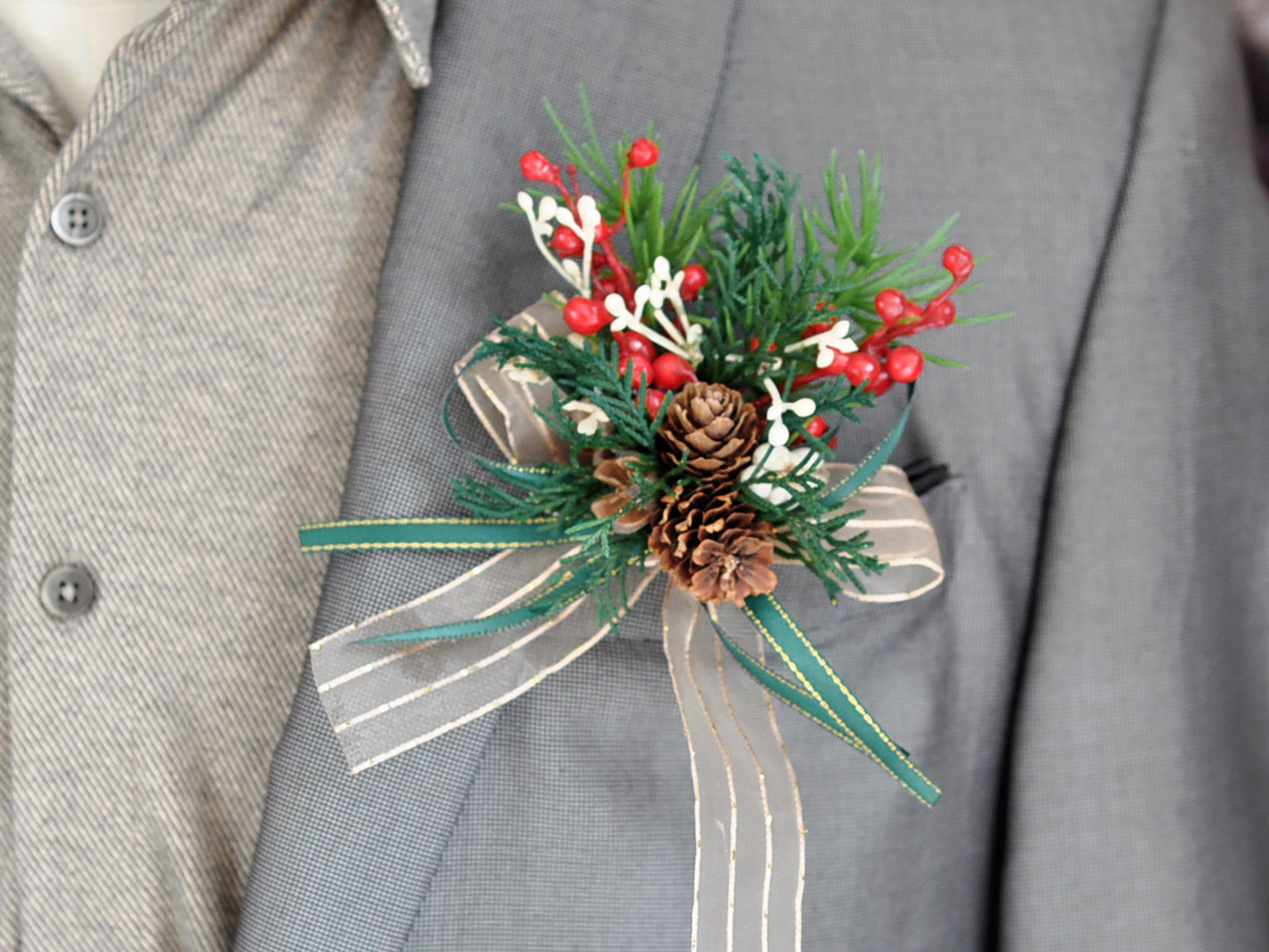 Classic Christmas Corsage, Christmas Corsage Gift, Baby Shower Corsage, Magnolia Corsage For Christmas Party, Event, Bridal Accessories