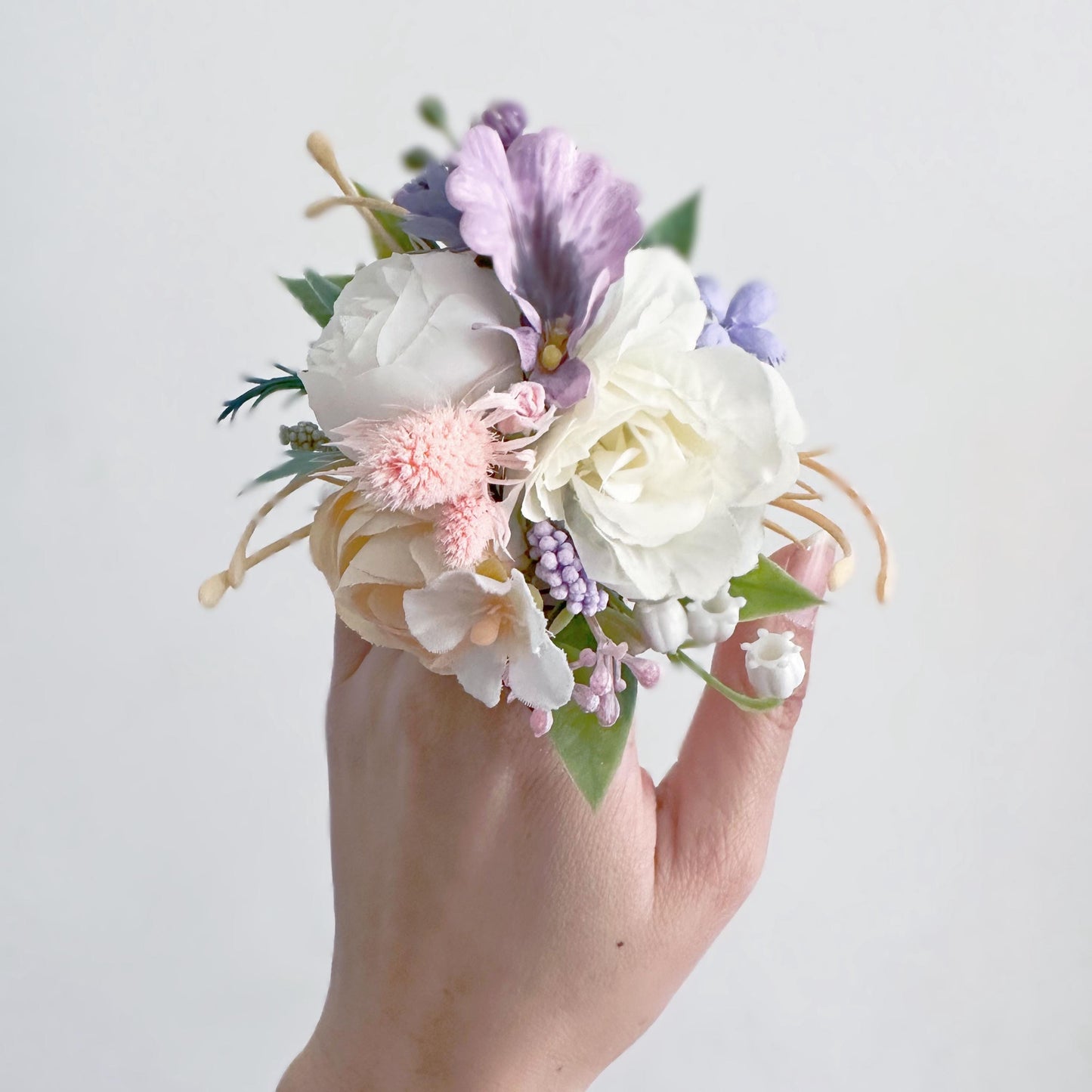 Dried Wildflower Pearl Bracelet Wrist Corsage Gift for Mom, Prom, Bridesmaid Gift, Elegant Wedding, Bridal Accessories, Best Man Boutonniere