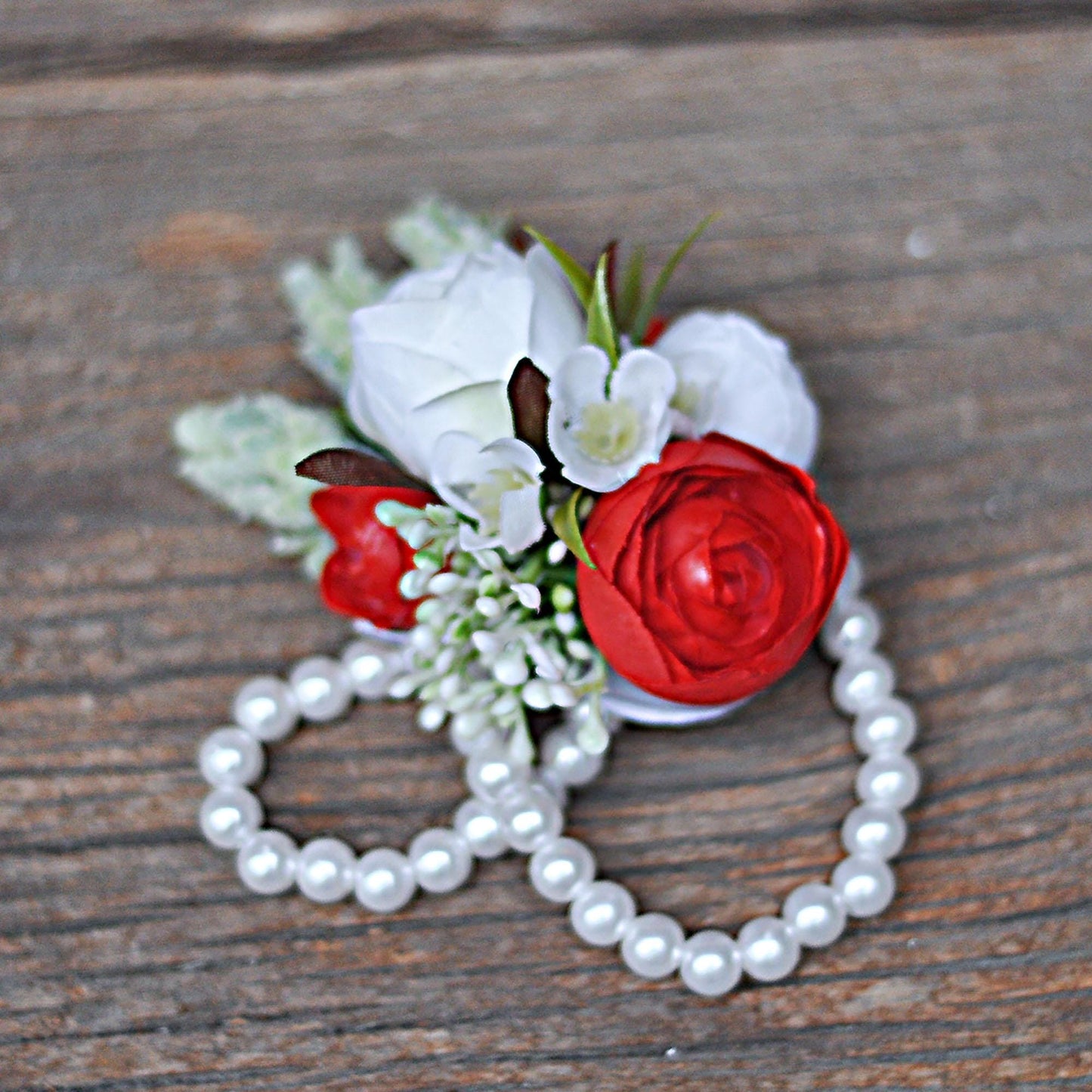 Pure Red Rose Pearl Bracelet Wrist Corsage Gift for Her Mom, Bridesmaid Gift, Classic Wedding Bridal Accessories, Prom Boutonniere Gift