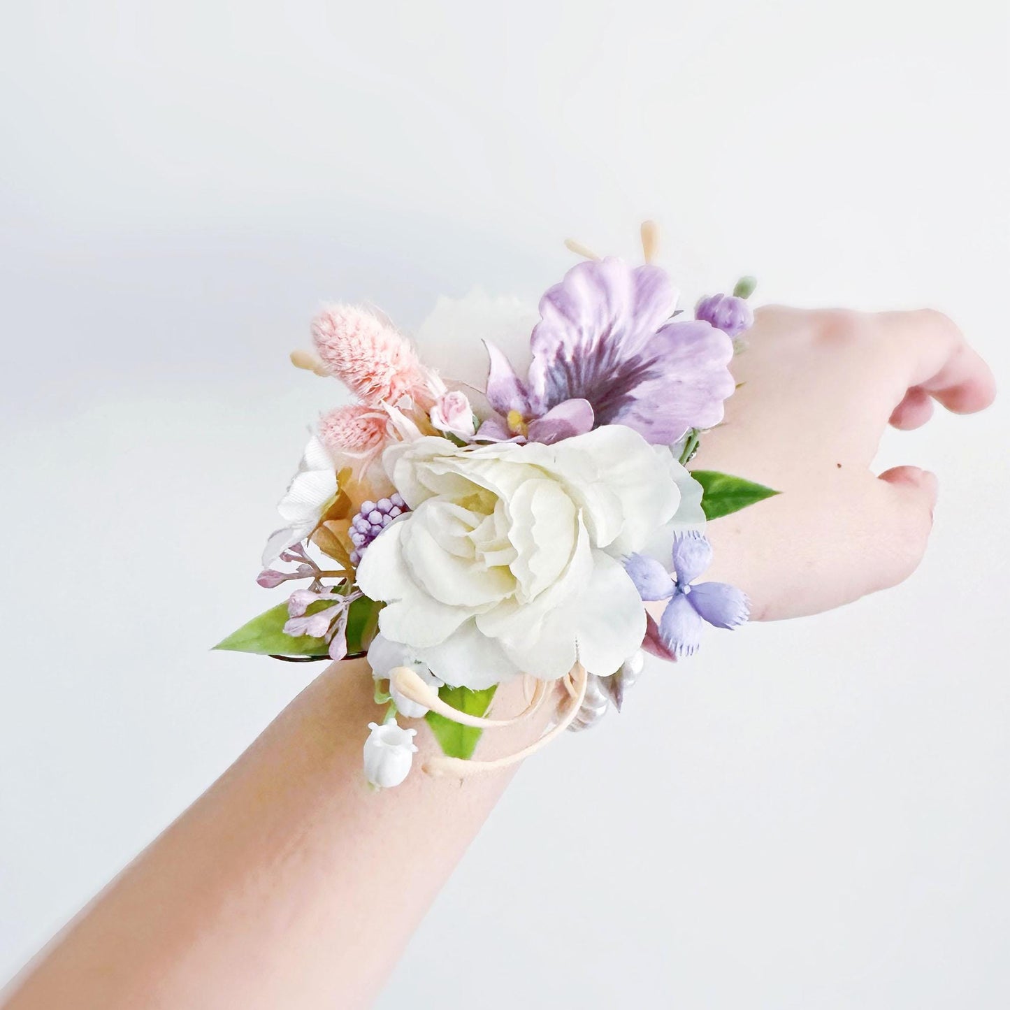 Dried Wildflower Pearl Bracelet Wrist Corsage Gift for Mom, Prom, Bridesmaid Gift, Elegant Wedding, Bridal Accessories, Best Man Boutonniere