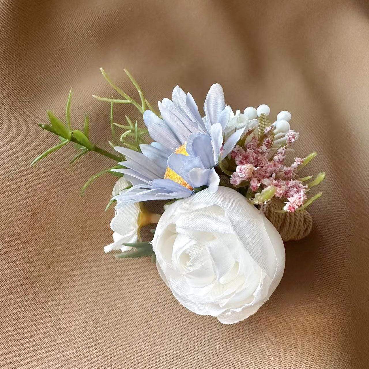 Rustic Peony Boutonniere, Daisy Boutonniere, Silk Ranunculus Boutonniere, Best Man Groom Boutonniere Gift, Beach Wedding Gift For Him