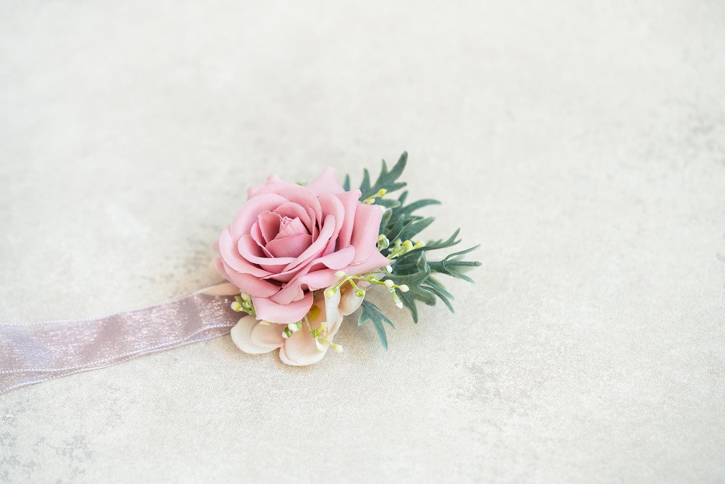 Personalized Dusty Pink Rose Pearl Bracelet Wrist Corsage For Boho Wedding, Flower Girl Gift, Prom, Bridesmaid Corsage, Groom Boutonniere