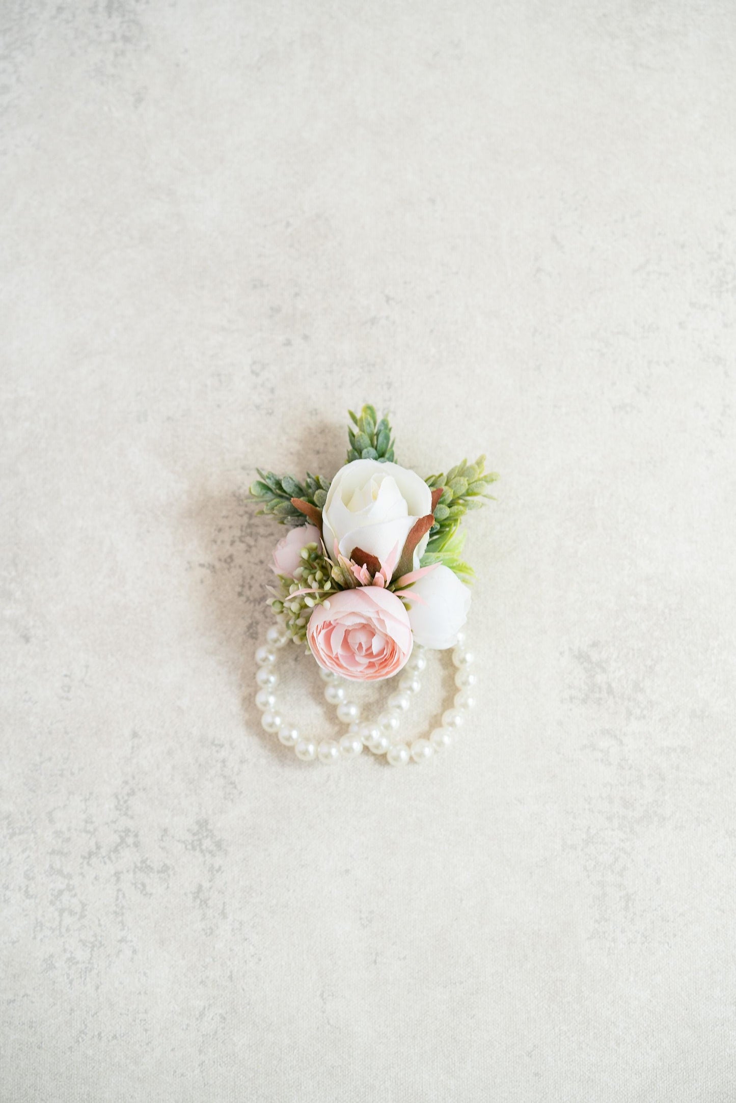 Cute Light Pink Rose Pearl Bracelet Wrist Corsage Gift for Her Bridesmaid, Sunflower Wedding Corsage, Bridal Accessories, Prom Boutonniere