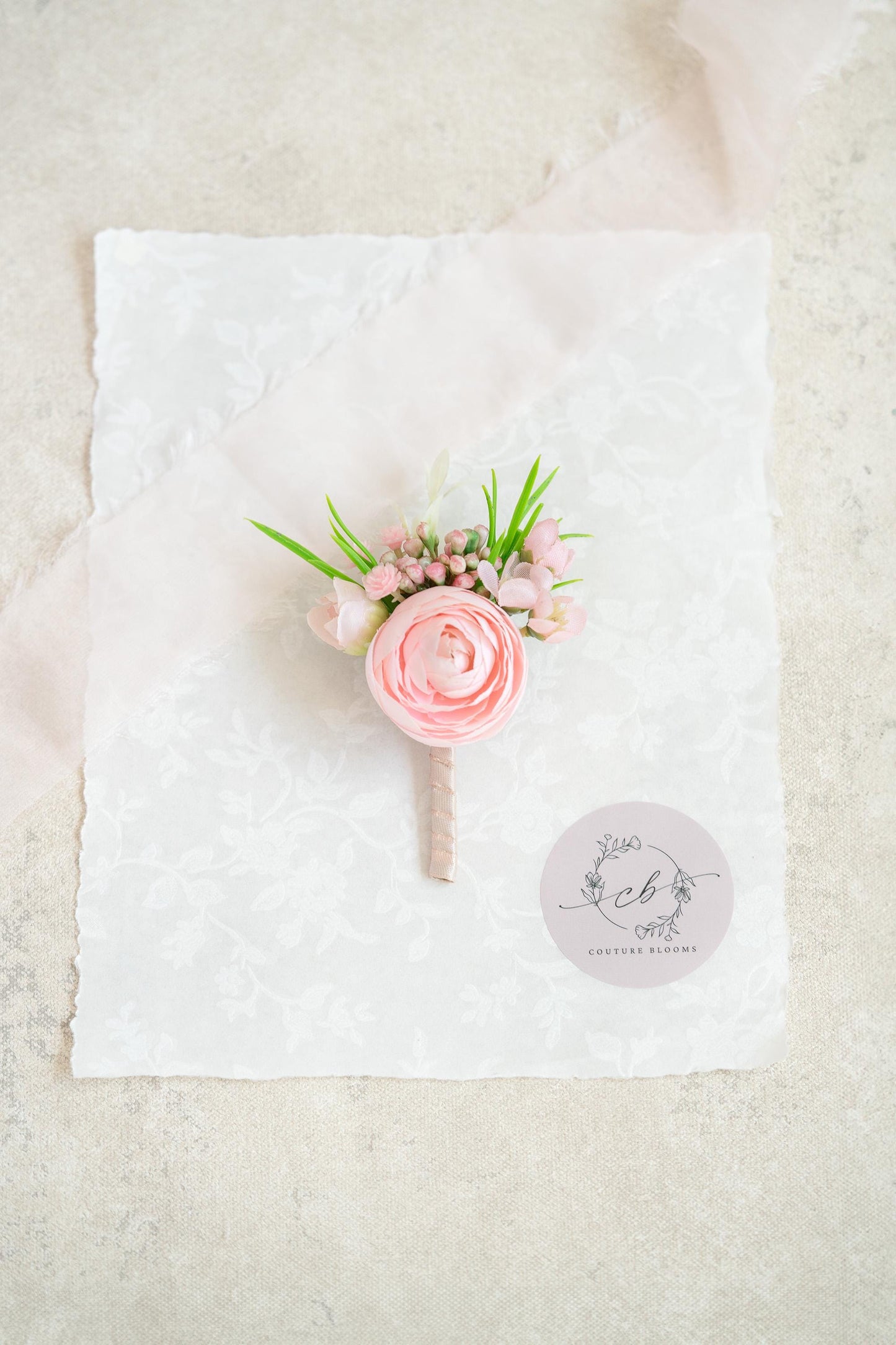 Light Pink Rose Pearl Bracelet Wrist Corsage, Silk Ranunculus Corsage Gift, Rustic Rose Pin for Groomsmen Prom, Wedding Flower Bracelet