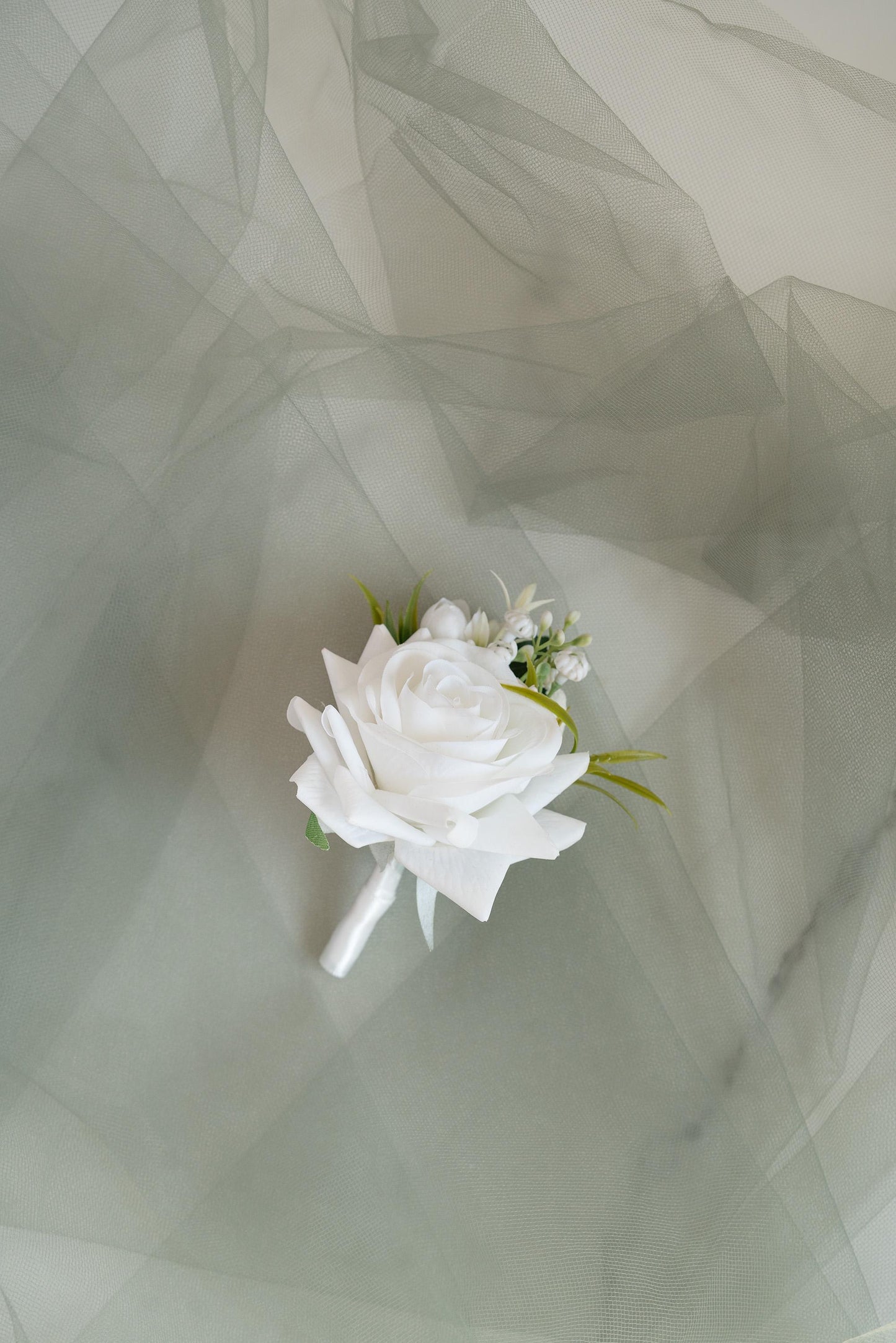 Elegant Real Touch White Rose Pearl Bracelet, Wrist Corsage Wedding Gift for Her, Bridesmaid, Mom, Prom Boutonniere, Bridal Accessories