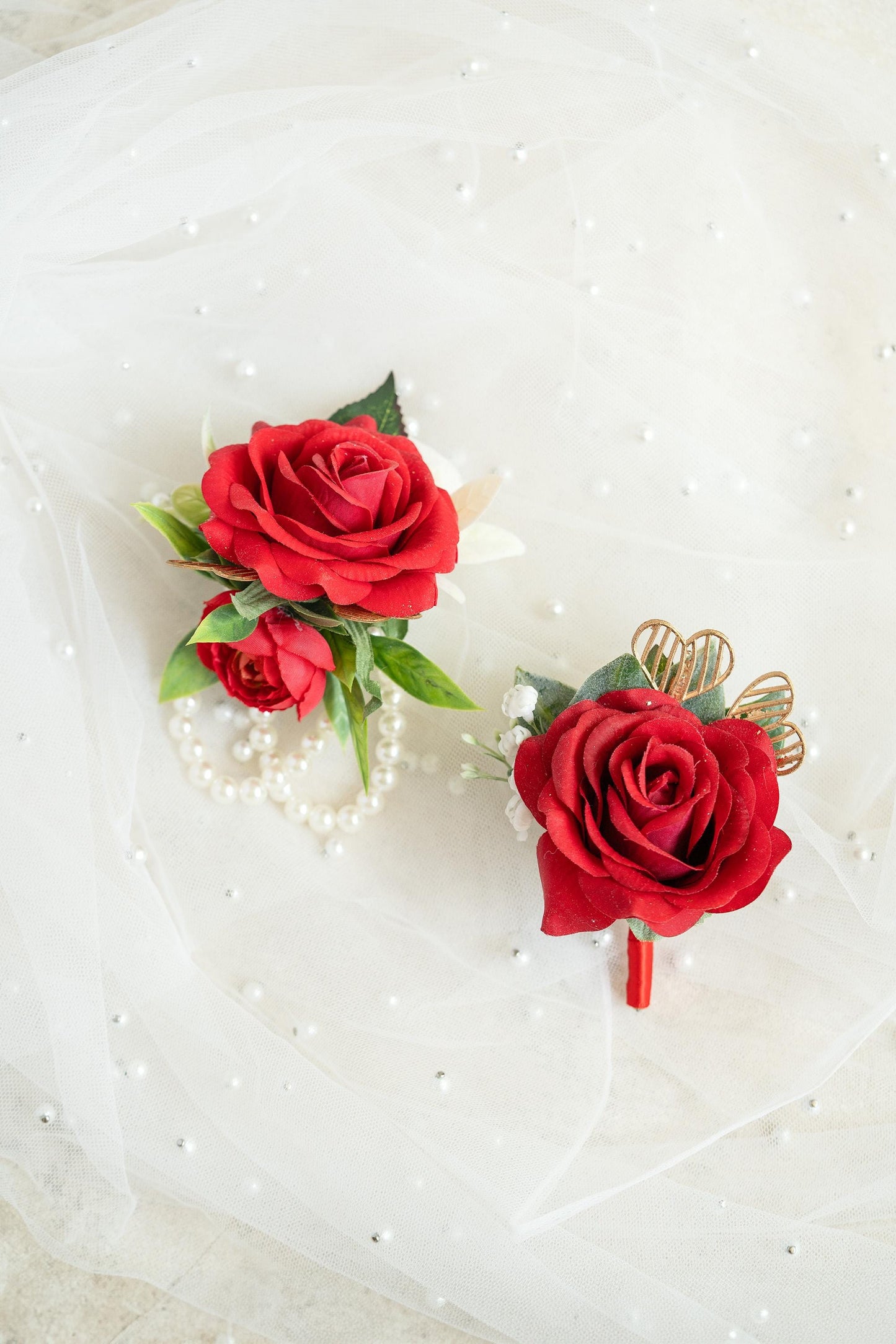 Red Silk Rose Prom Corsage with Gold Heart for Wedding, Flower Girl Wrist Pearl Bracelet, Bridesmaid Corsage Gift for Mom, Groom Boutonniere