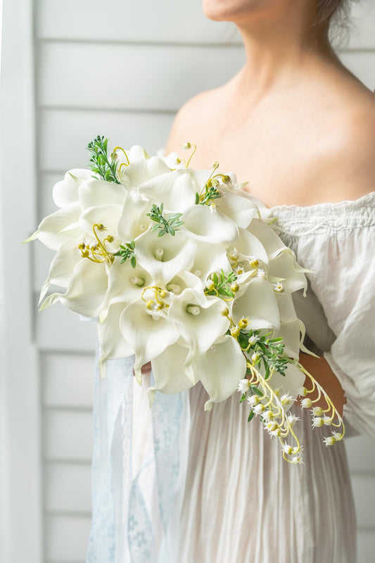Ivory White Calla Lily Bouquet, Cascading Bridal Bouquet, Real Touch Calla Lily Teardrop Bouquet, Rustic Wedding Bridesmaids Bouquet