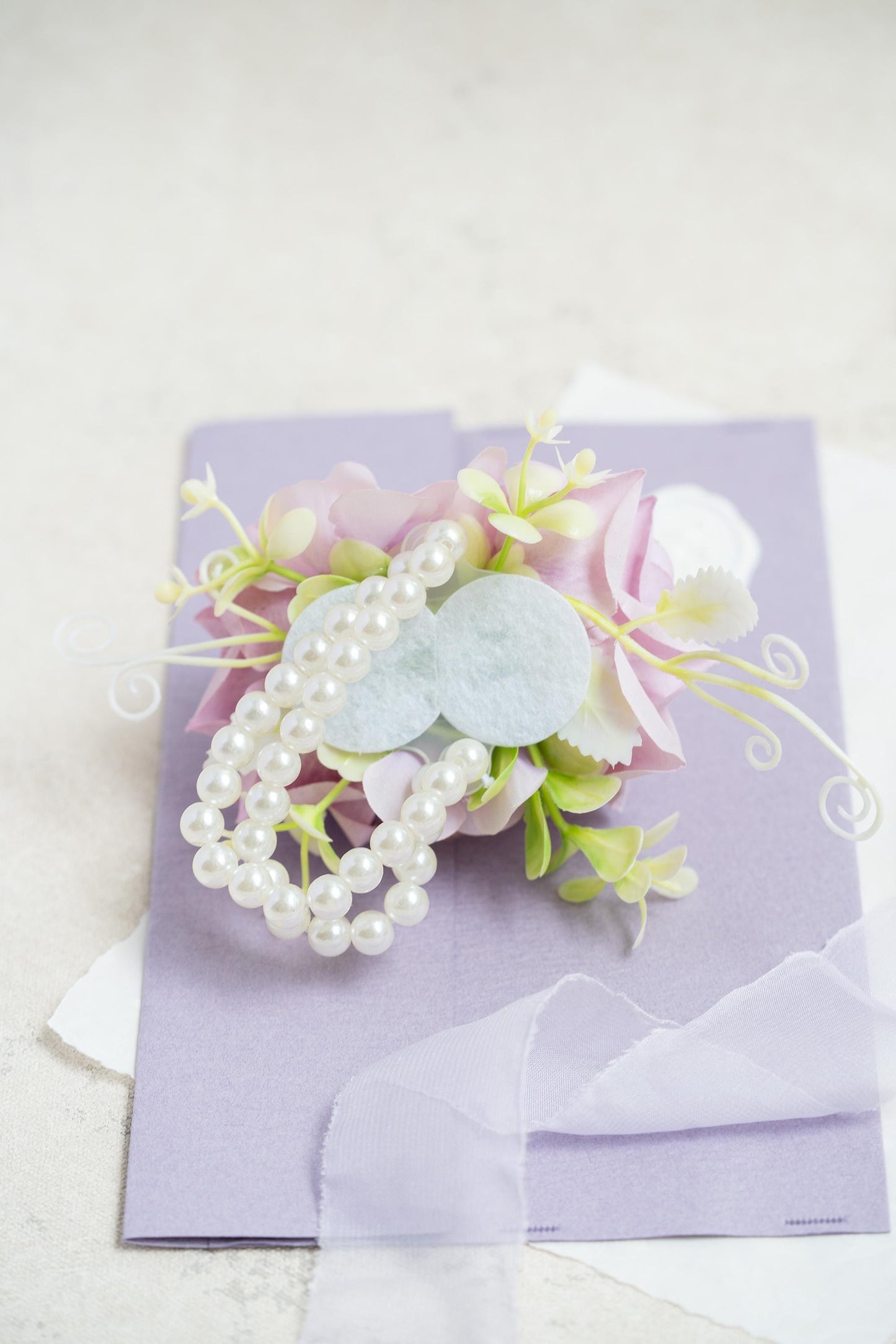 Personalized Light Purple Rose Pearl Bracelet Wrist Corsage Gift for Bridesmaid, Bridal Shower, Bridal Accessories, Prom Boutonniere Gift