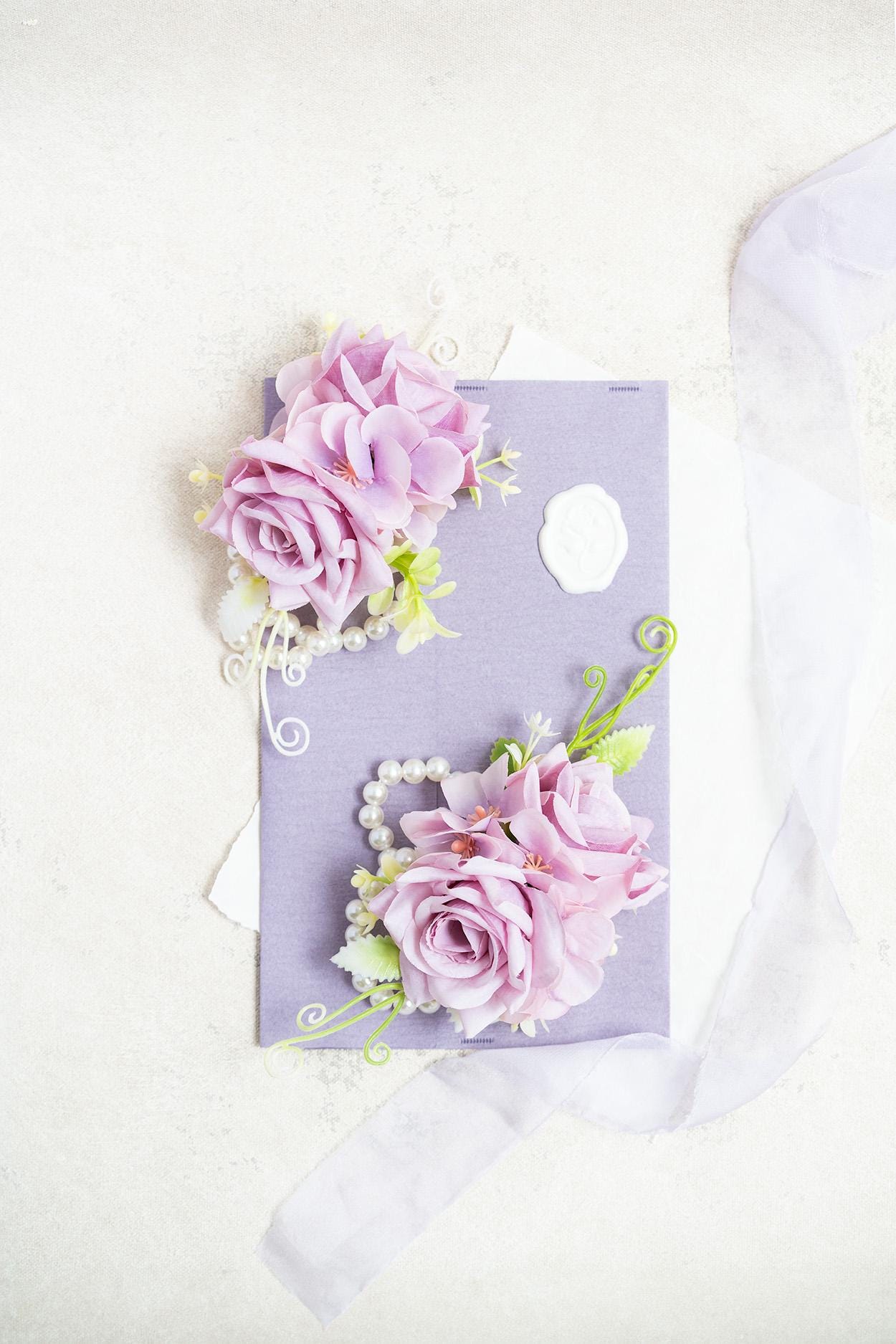 Personalized Light Purple Rose Pearl Bracelet Wrist Corsage Gift for Bridesmaid, Bridal Shower, Bridal Accessories, Prom Boutonniere Gift