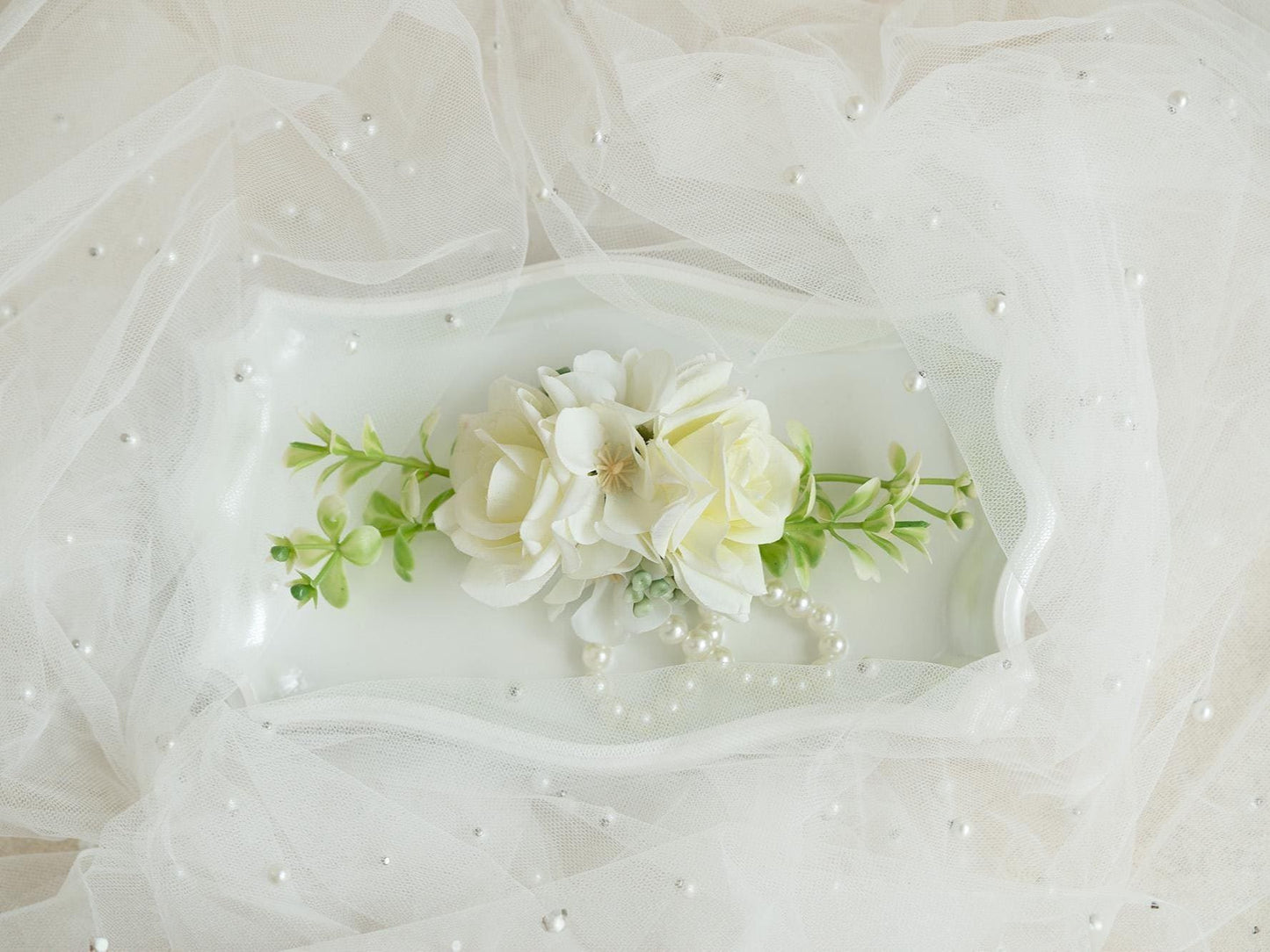 Rustic White Rose Pearl Bracelet Wrist Corsage with Hydrangeas, Prom Pearl Bracelet, Flower Girl Corsage, Best Man Boutonniere Gift