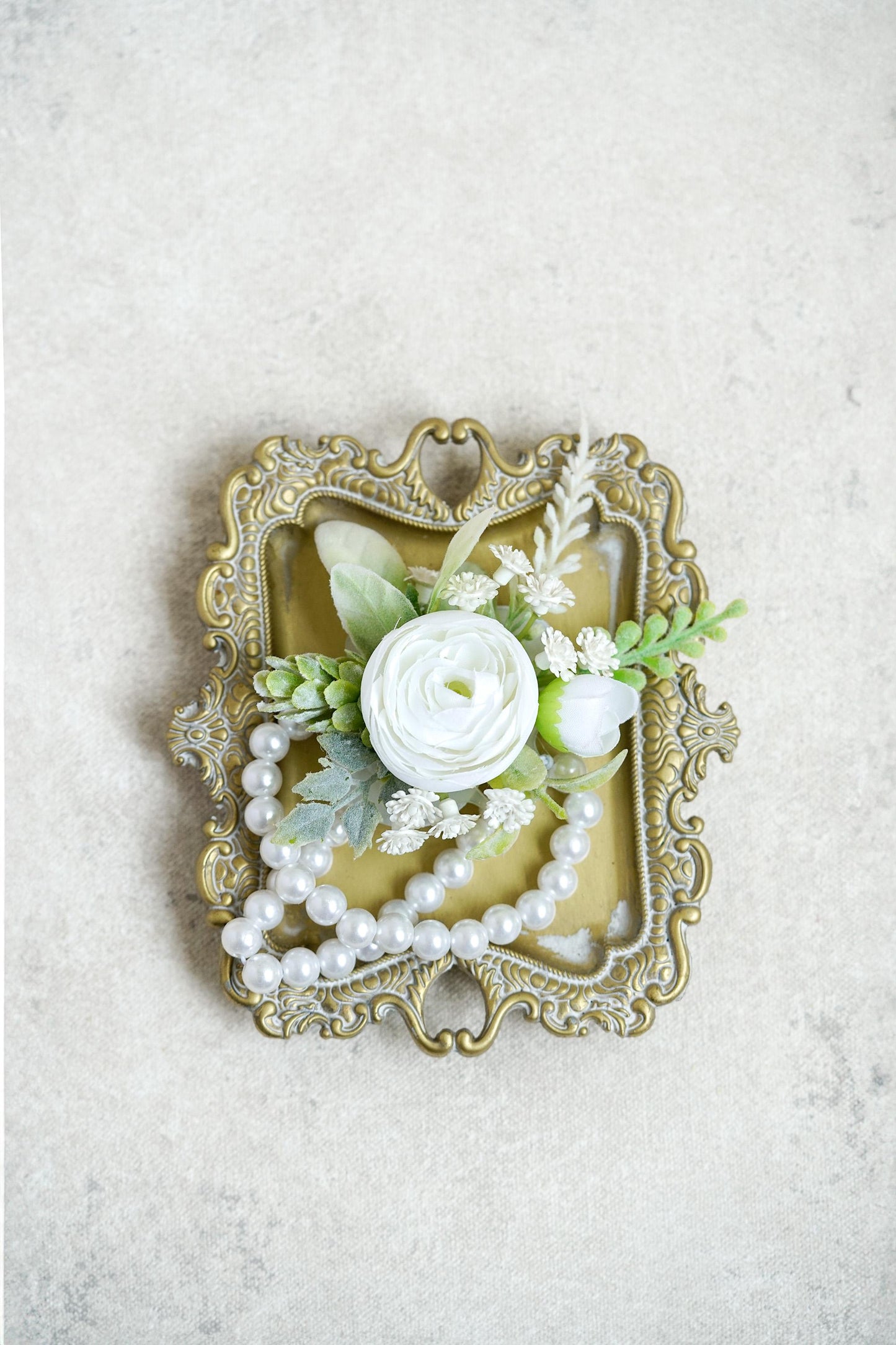 Personalized White Rose Pearl Bracelet Corsage, Gift for Mom, Bridesmaid, Beach Wedding, Baby Shower, Bridal Accessories, Prom Boutonniere